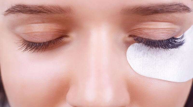 Reasons for if Eyelashes Are Falling out